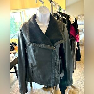 Black leather jacket zip up